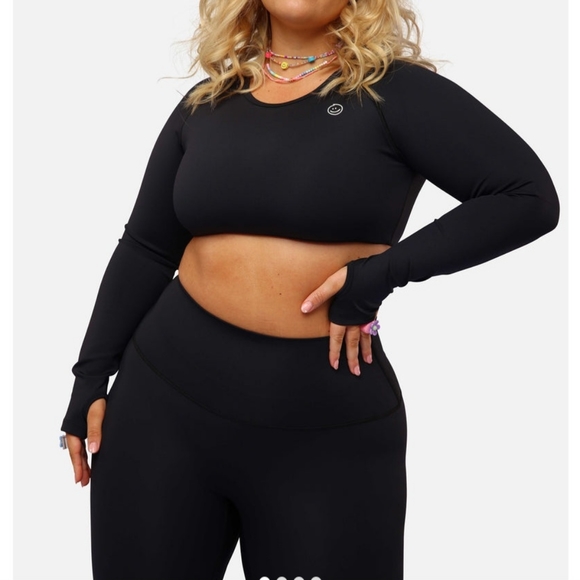 Moana active wear set - Picture 3 of 10